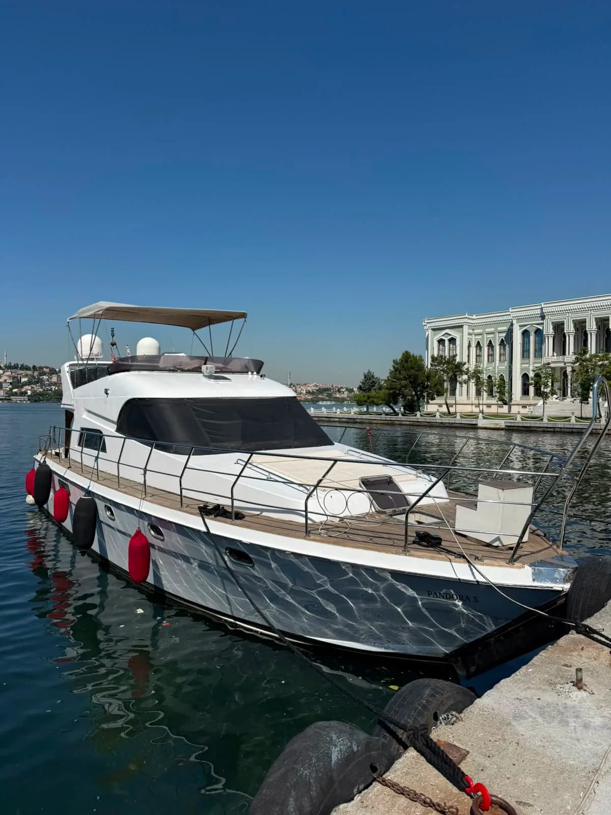 Private Yacht · 15 Guests · New — new 15-guest private yacht photographed on the Bosphorus
