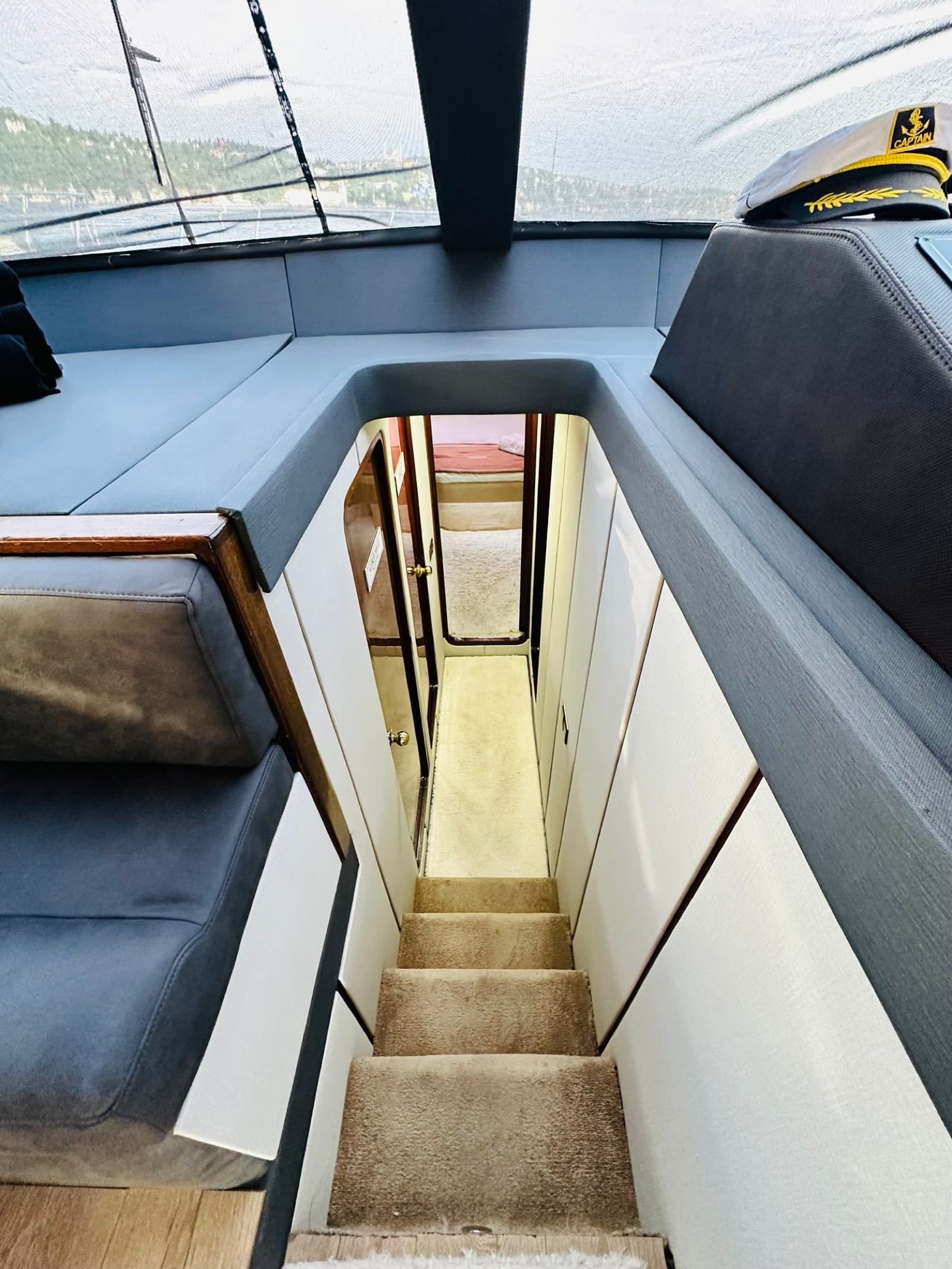 Butik Yat · 10 Kişilik interior view 6 — 10-guest boutique private yacht for Bosphorus charter