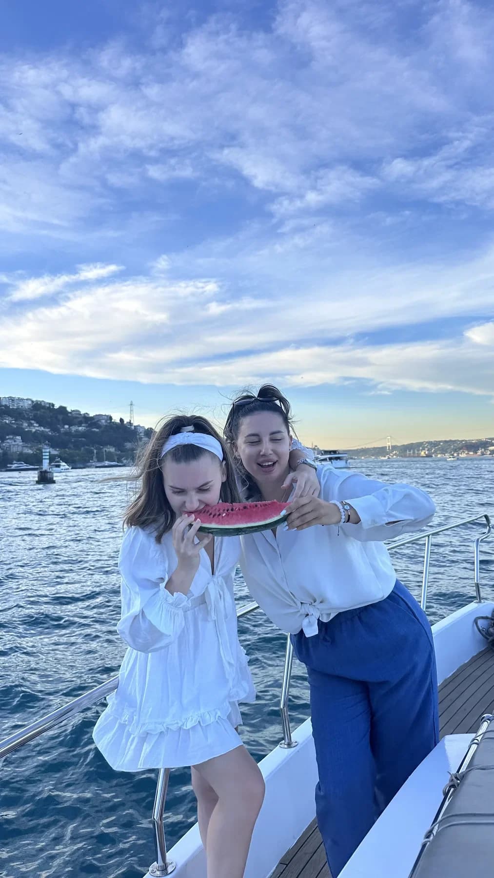 Kabataş Pier — Dinner Cruise Boarding for Families
