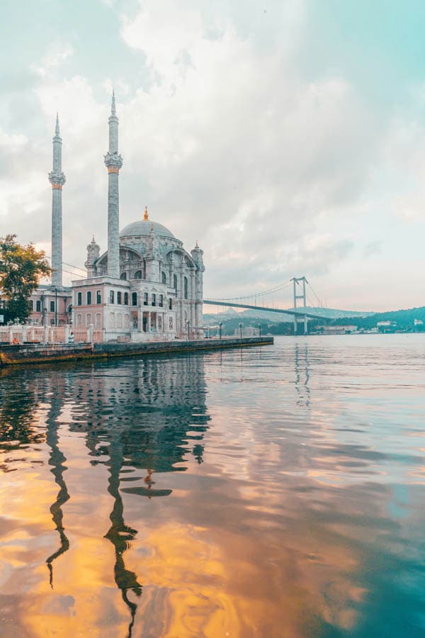 Ortaköy Camii ve Boğaz Köprüsü